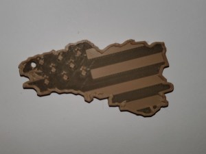 Gamme "BZH" Porte-clé drapeau en forme régional.